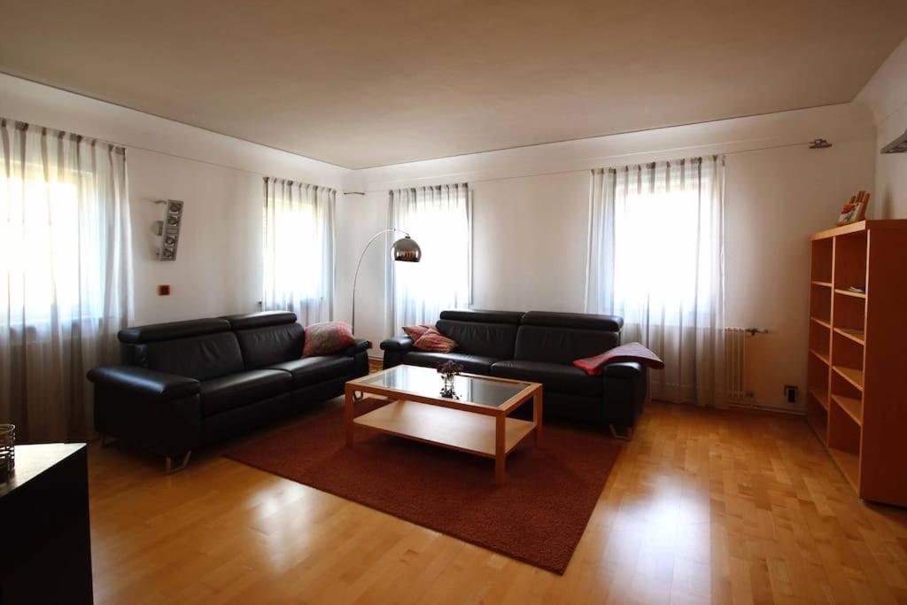 Komfort-Ferienwohnung "Zur Schmiedebruecke" โกรสเชอเนา ภายนอก รูปภาพ