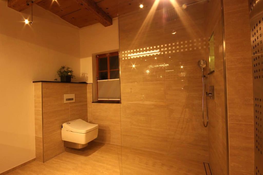 Komfort-Ferienwohnung "Zur Schmiedebruecke" โกรสเชอเนา ภายนอก รูปภาพ