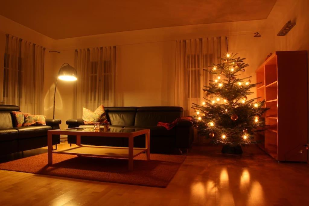 Komfort-Ferienwohnung "Zur Schmiedebruecke" โกรสเชอเนา ภายนอก รูปภาพ