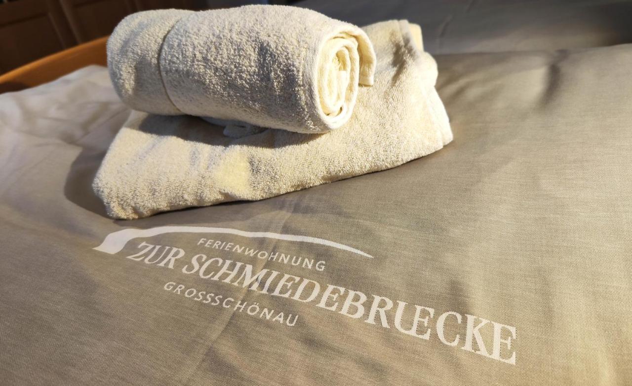 Komfort-Ferienwohnung "Zur Schmiedebruecke" โกรสเชอเนา ภายนอก รูปภาพ