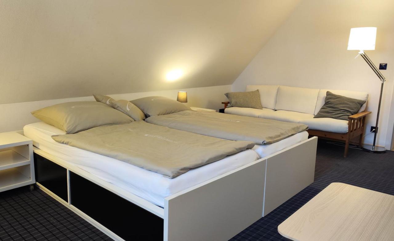Komfort-Ferienwohnung "Zur Schmiedebruecke" โกรสเชอเนา ภายนอก รูปภาพ
