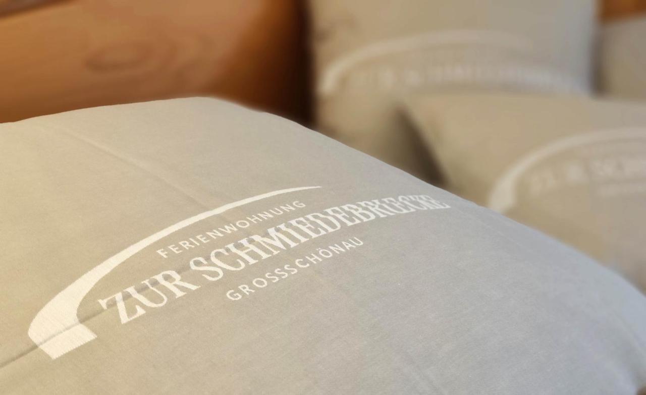 Komfort-Ferienwohnung "Zur Schmiedebruecke" โกรสเชอเนา ภายนอก รูปภาพ